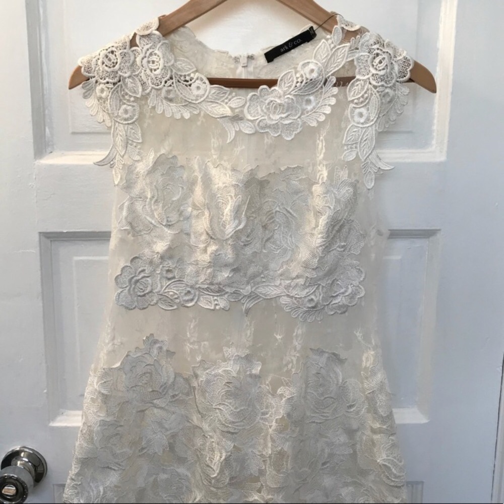 Stunning White Wedding / Prom Floor Length Dress